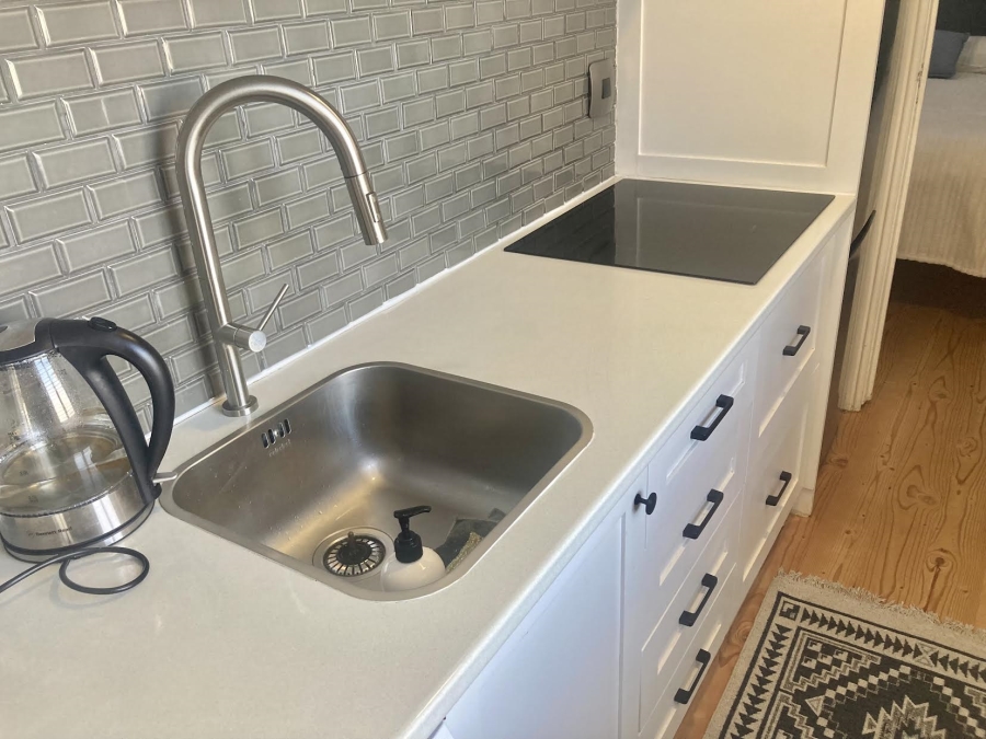 To Let 1 Bedroom Property for Rent in Muizenberg Western Cape